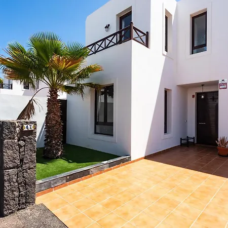 Oliral * Playa Blanca